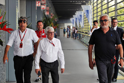 Pasquale Lattuneddu, FOM; Bernie Ecclestone; Flavio Briatore