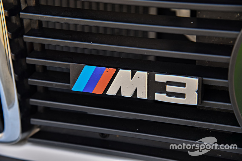BMW M3 DTM E30 в деталях
