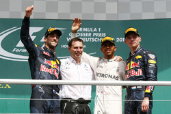 Podium: winner Lewis Hamilton, Mercedes AMG F1, second place Daniel Ricciardo, Red Bull Racing, third place Max Verstappen, Red Bull Racing