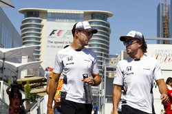 Фернандо Алонсо, McLaren и Дженсон Баттон, McLaren
