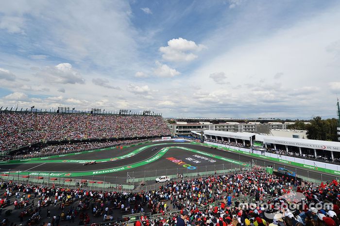 Carlos Sainz Jr., Scuderia Toro Rosso STR11