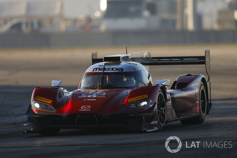 #77 Mazda Team Joest Mazda DPi, P: Oliver Jarvis, Tristan Nunez, René Rast