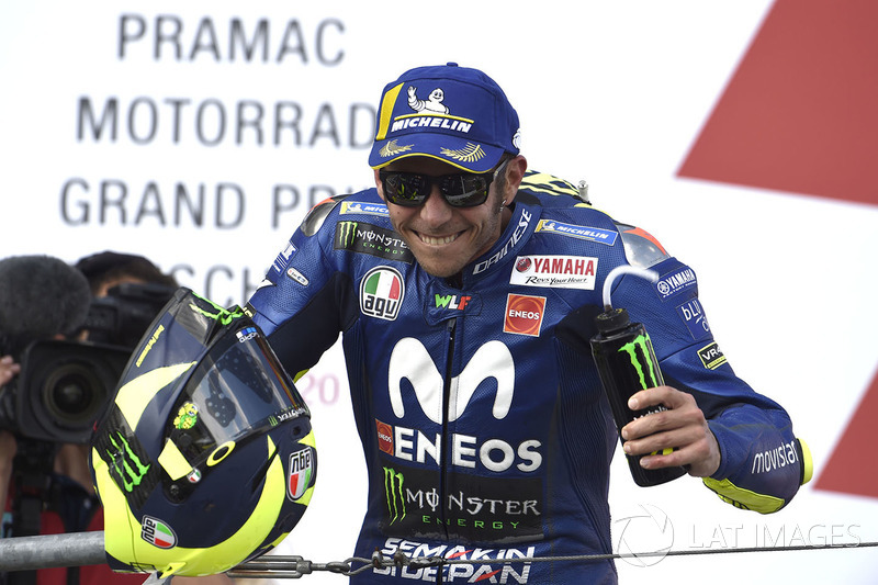 Podium: second place Valentino Rossi, Yamaha Factory Racing