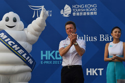 Allan McNish, Team Principal, Audi Sport Abt Schaeffler, sul podio