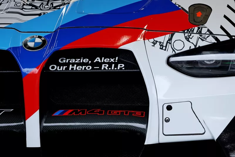 Homenajes a Alex Zanardi en el equipo WRT BMW