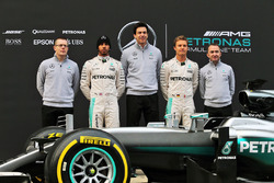 Презентация Mercedes AMG F1 W07 Hybrid: Эндри Коувелл, менеджер по производительности Mercedes-Benz;