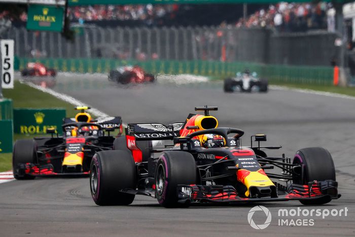 Daniel Ricciardo, Red Bull Racing RB14 y Max Verstappen, Red Bull Racing RB14 