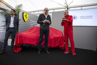 Maurizio Arrivabene, Team Principal, Ferrari, al lancio della nuova livrea Ferrari