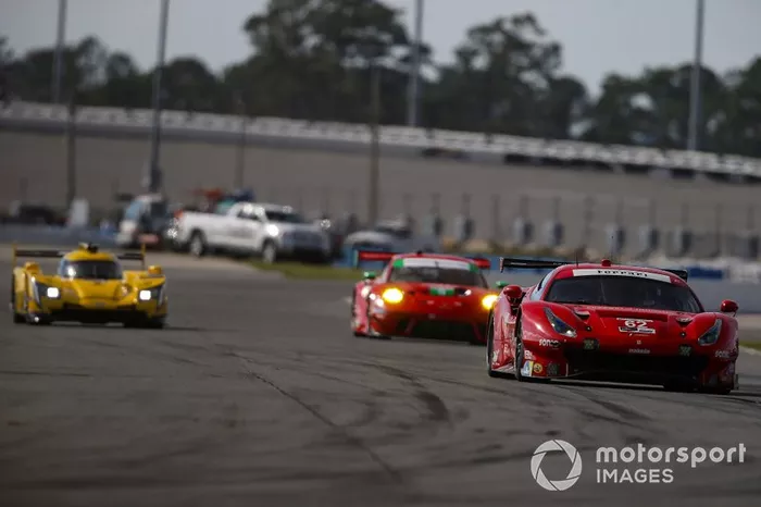 #62 Risi Competizione Ferrari 488 GTE, GTLM: Davide Rigon, Miguel Molina