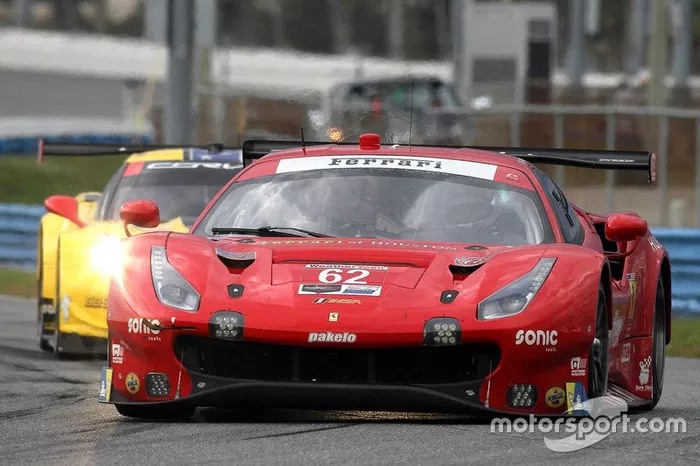 #62 Risi Competizione Ferrari 488 GTE, GTLM: Davide Rigon, Miguel Molina