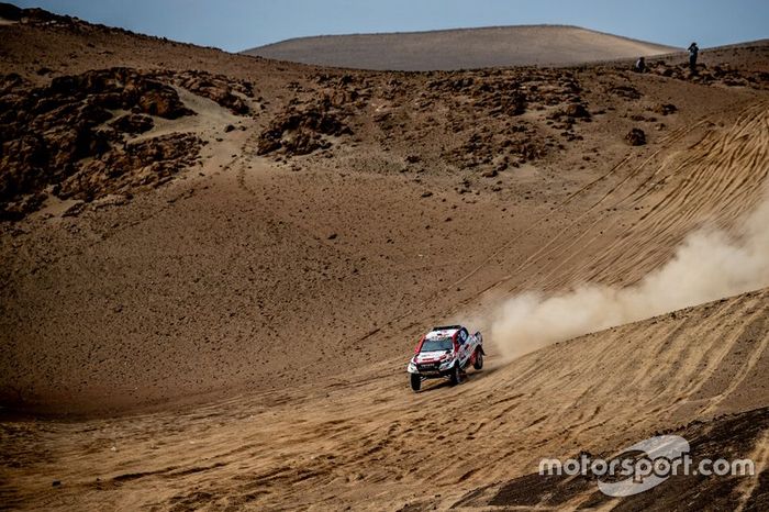 #301 Toyota Gazoo Racing Toyota Hilux: Nasser Al-Attiyah, Matthieu Baumel
