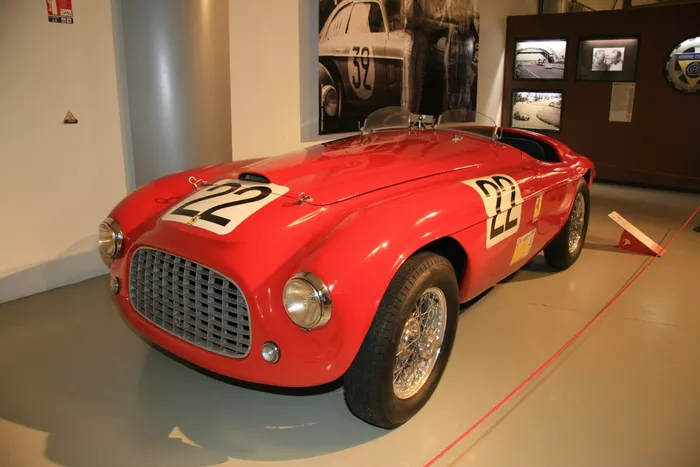 1949年：フェラーリ166MM バルケット・ツーリング（Ferrari 166 MM Barquette Touring）