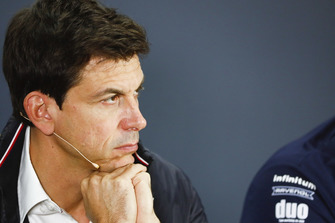 Toto Wolff, Direttore del Motorsport, Mercedes AMG F1, in conferenza stampa
