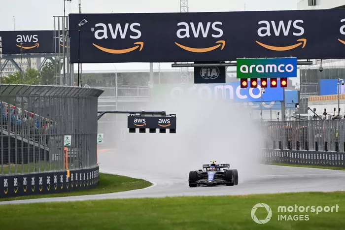 Nicholas Latifi, Williams FW44