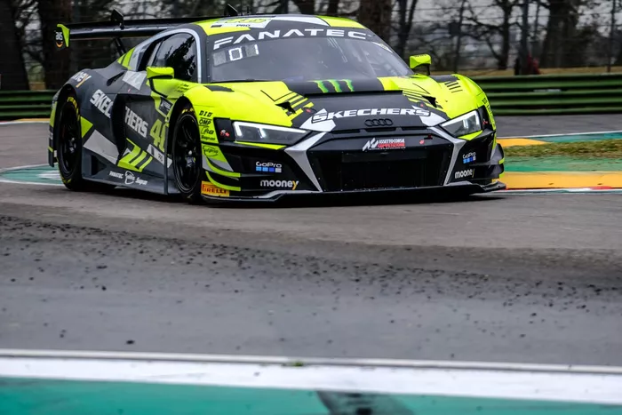 #46 Team WRT, Audi R8 LMS Evo II GT3: Nico Müller, Frédéric Vervisch, Valentino Rossi