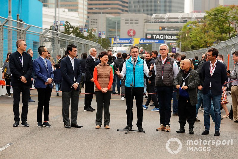Alejandro Agag, CEO, Formula E, con Ulrich Spiesshofer, CEO, ABB, i promoter della gara di Hong Kong