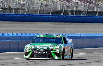 Kyle Busch, Joe Gibbs Racing, Toyota Camry Interstate Batteries