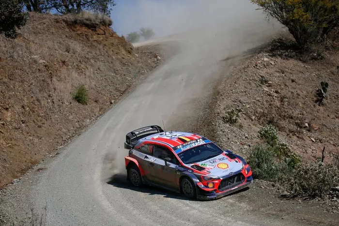 Thierry Neuville, Nicolas Gilsoul, Hyundai Motorsport Hyundai i20 Coupe WRC