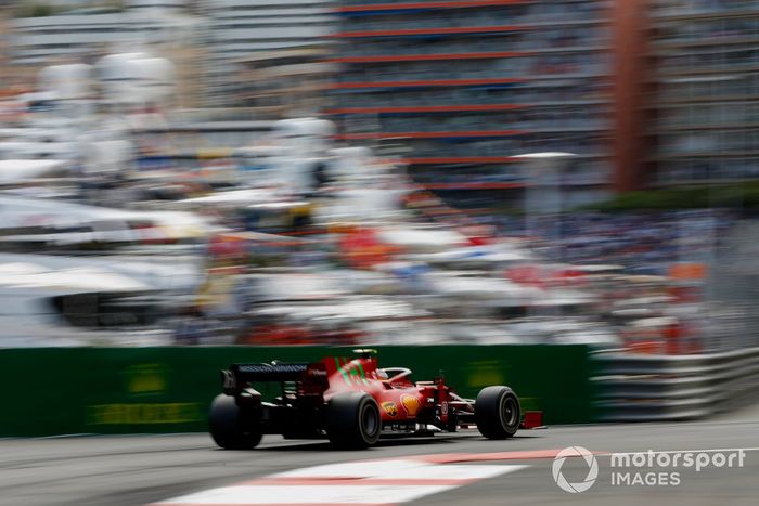 Carlos Sainz Jr., Ferrari SF21