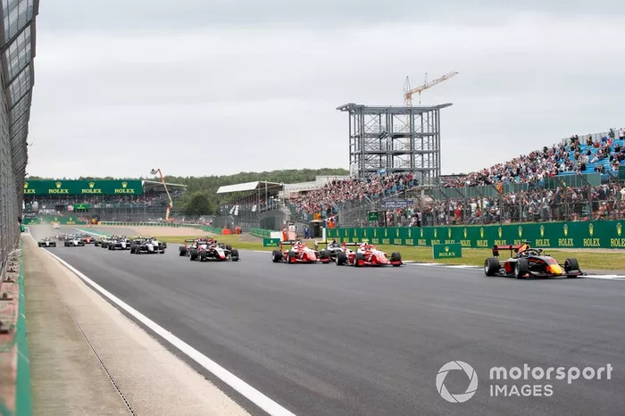 Partenza di gara 1 a Silverstone