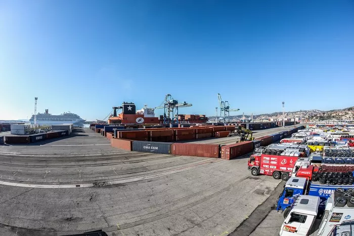 Embarque en Marsella del Dakar 2020