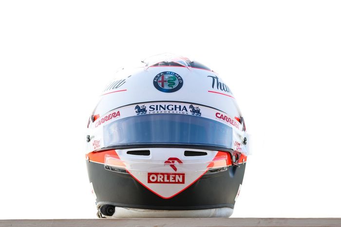 El casco de Antonio Giovinazzi para el GP de Abu Dhabi, un homenaje a Kimi Raikkonen, Alfa Romeo Racing