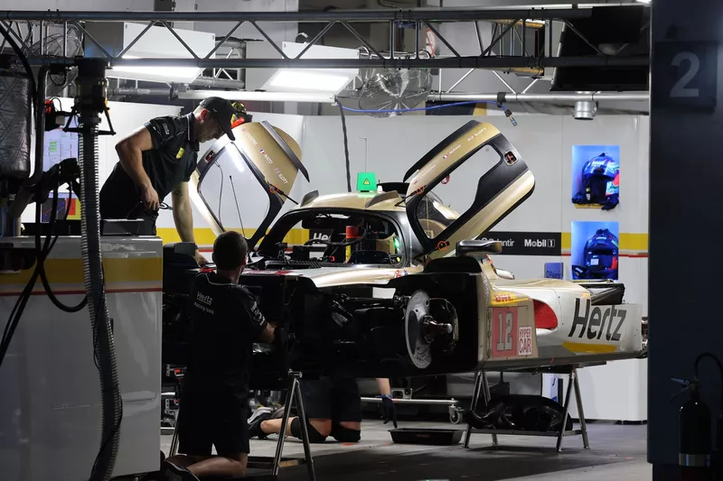#12 Hertz Team Jota Porsche 963: Will Stevens, Callum Ilott, Norman Nato