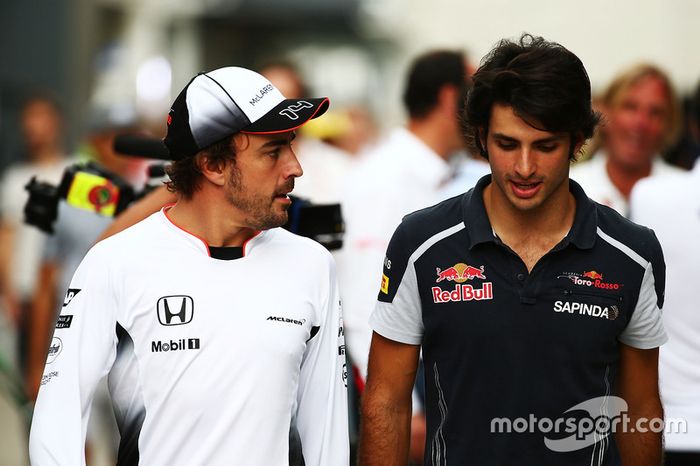 Fernando Alonso, McLaren y Carlos Sainz, Scuderia Toro Rosso