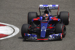 Даниил Квят, Scuderia Toro Rosso STR12