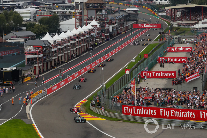 Lewis Hamilton, Mercedes-Benz F1 W08  leads at the start of the race