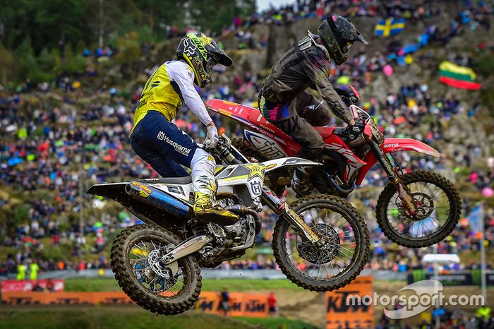 Gautier Paulin, Husqvarna; Evgeny Bobryshev, Honda HRC