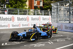 Sébastien Buemi, Renault e.Dams, leads Daniel Abt, ABT Schaeffler Audi Sport