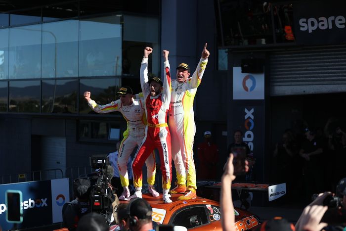 Ganadores #75 Sun Energy 1 Mercedes-AMG GT3: Kenny Habul, Jules Gounon, Luca Stolz