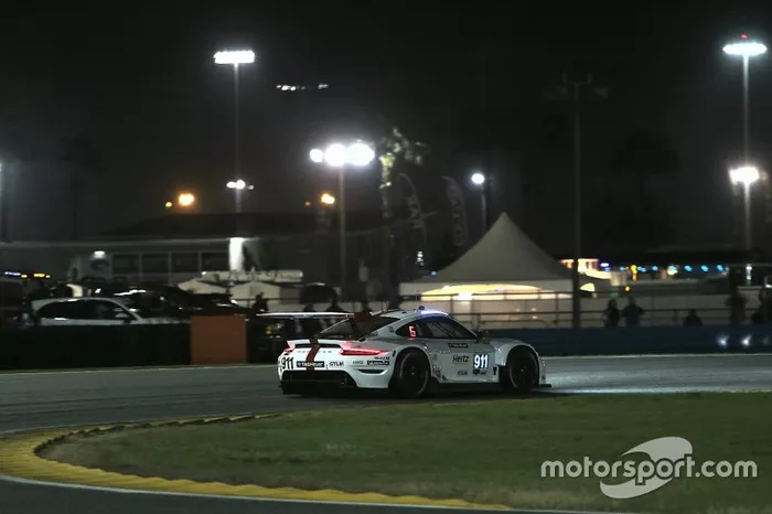 #911 Porsche GT Team Porsche 911 RSR: Nick Tandy, Frederic Makowiecki, Matt Campbell