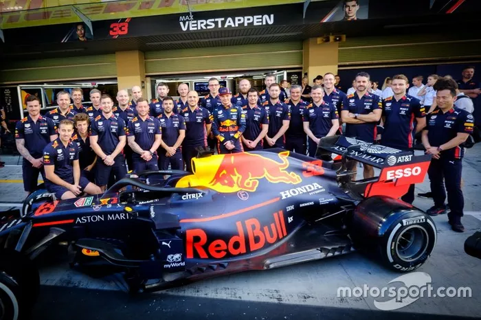 Max Verstappen, Meccanici della Red Bull Racing