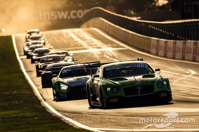 #7 Bentley Team M-Sport Bentley Continental GT3: Jules Gounon, Maxime Soulet, Jordan Pepper