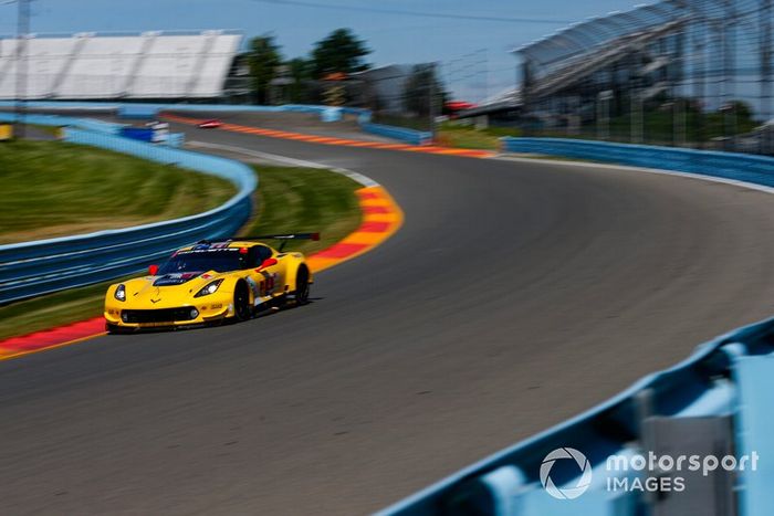 #4 Corvette Racing Corvette C7.R, GTLM: Oliver Gavin, Tommy Milner