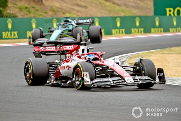 Valtteri Bottas, Alfa Romeo C42, Aston Martin AMR22, Lance Stroll