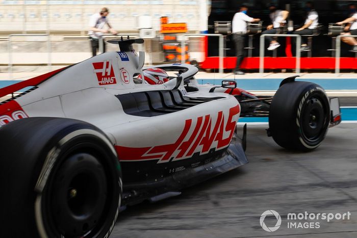 Kevin Magnussen, Haas VF-22 
