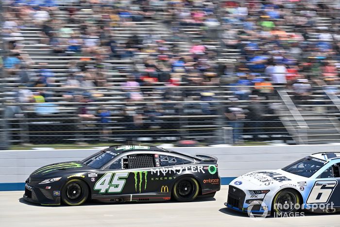 Kurt Busch, 23XI Racing, Monster Energy Toyota Camry, Brad Keselowski, RFK Racing, Kohler Generators Ford Mustang