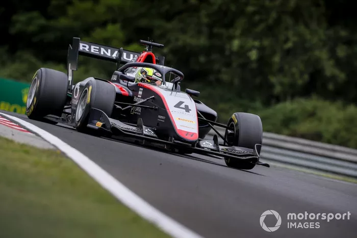 Max Fewtrell, Hitech Grand Prix 