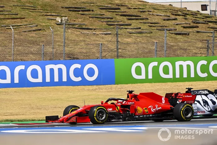 Sebastian Vettel, Ferrari SF1000,Daniil Kvyat, AlphaTauri AT01