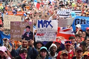 Max Verstappen, Red Bull Racing, Esteban Ocon, Haas F1 Team