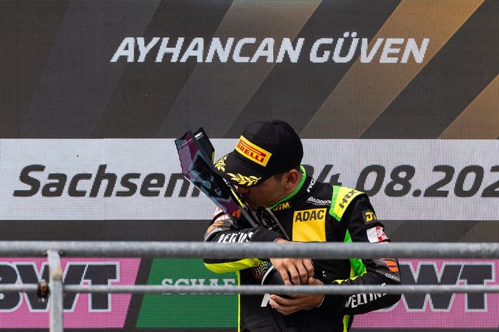 Podium: Ayhancan Güven, Manthey EMA