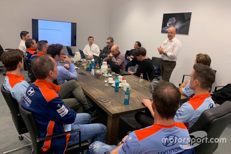 Hyundai Motorsport drivers meeting