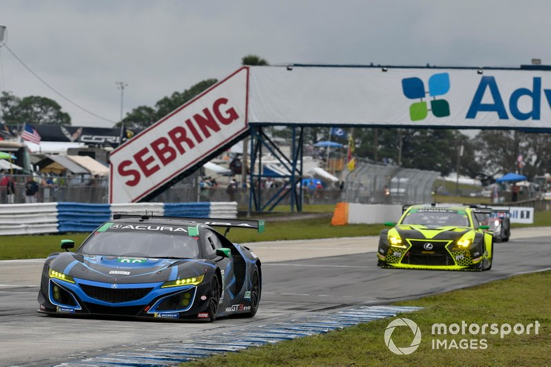 #86 Meyer Shank Racing w/ Curb-Agajanian Acura NSX GT3, GTD: Mario Farnbacher, Trent Hindman, Justin Marks