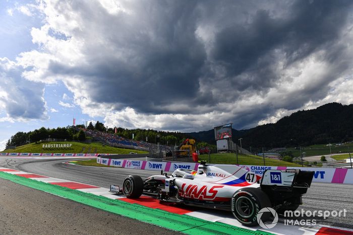 Mick Schumacher, Haas VF-21