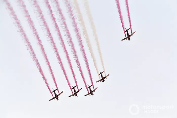 Las Fuerzas Aéreas de Qatar pasan sobre la parrilla con Pilatus PC-21's
