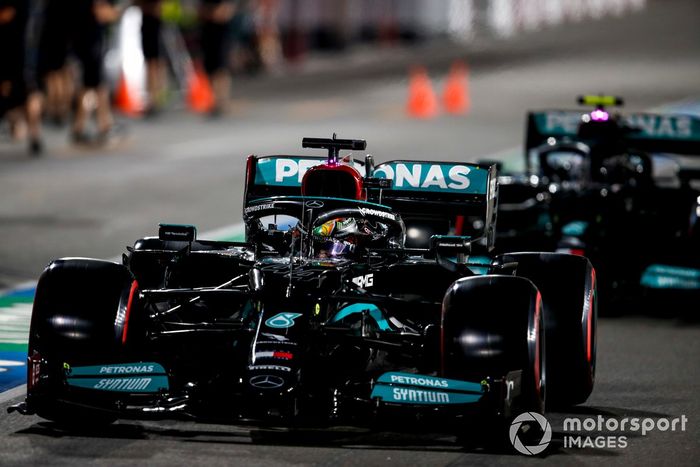 Lewis Hamilton, Mercedes W12