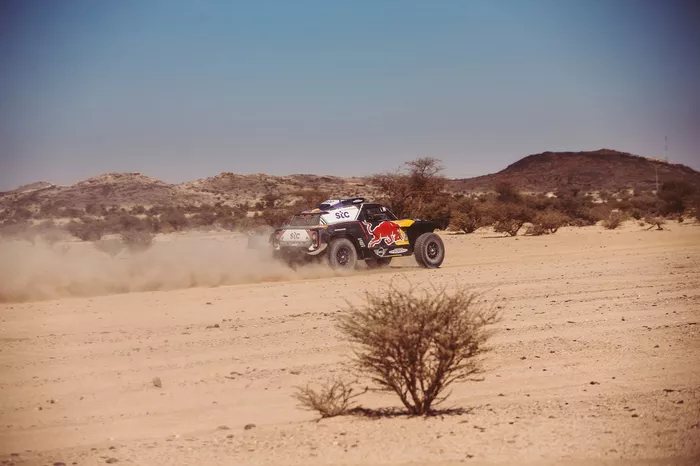 #300 X-Raid Mini JCW Team: Carlos Sainz, Lucas Cruz